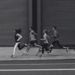 Grupo de corredores haciendo Tapering
